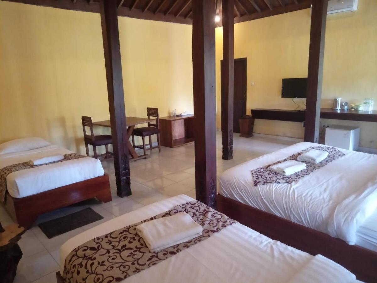 Kampoeng Joglo Ijen Villa Banyuwangi  Exterior photo