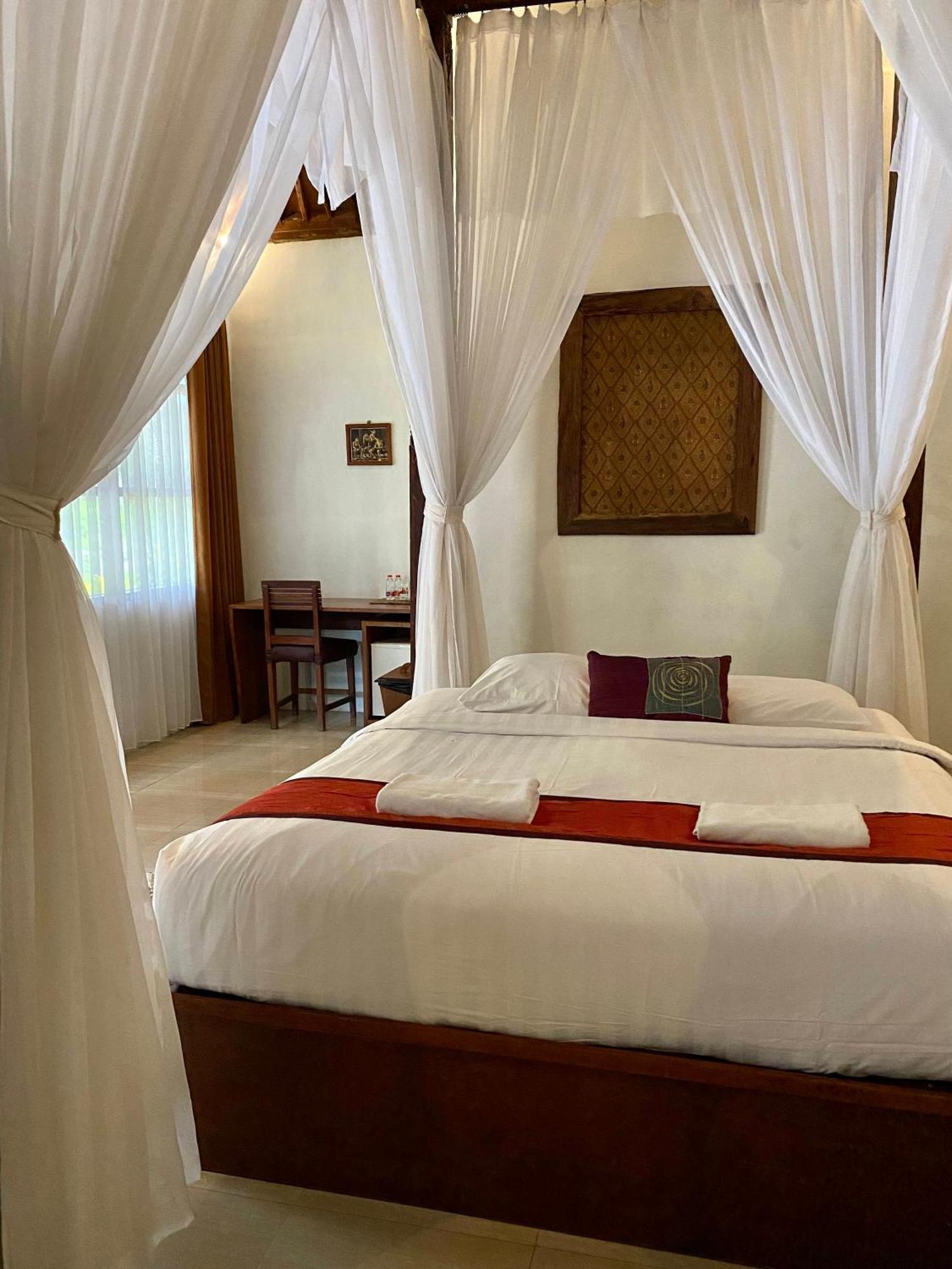 Kampoeng Joglo Ijen Villa Banyuwangi  Exterior photo