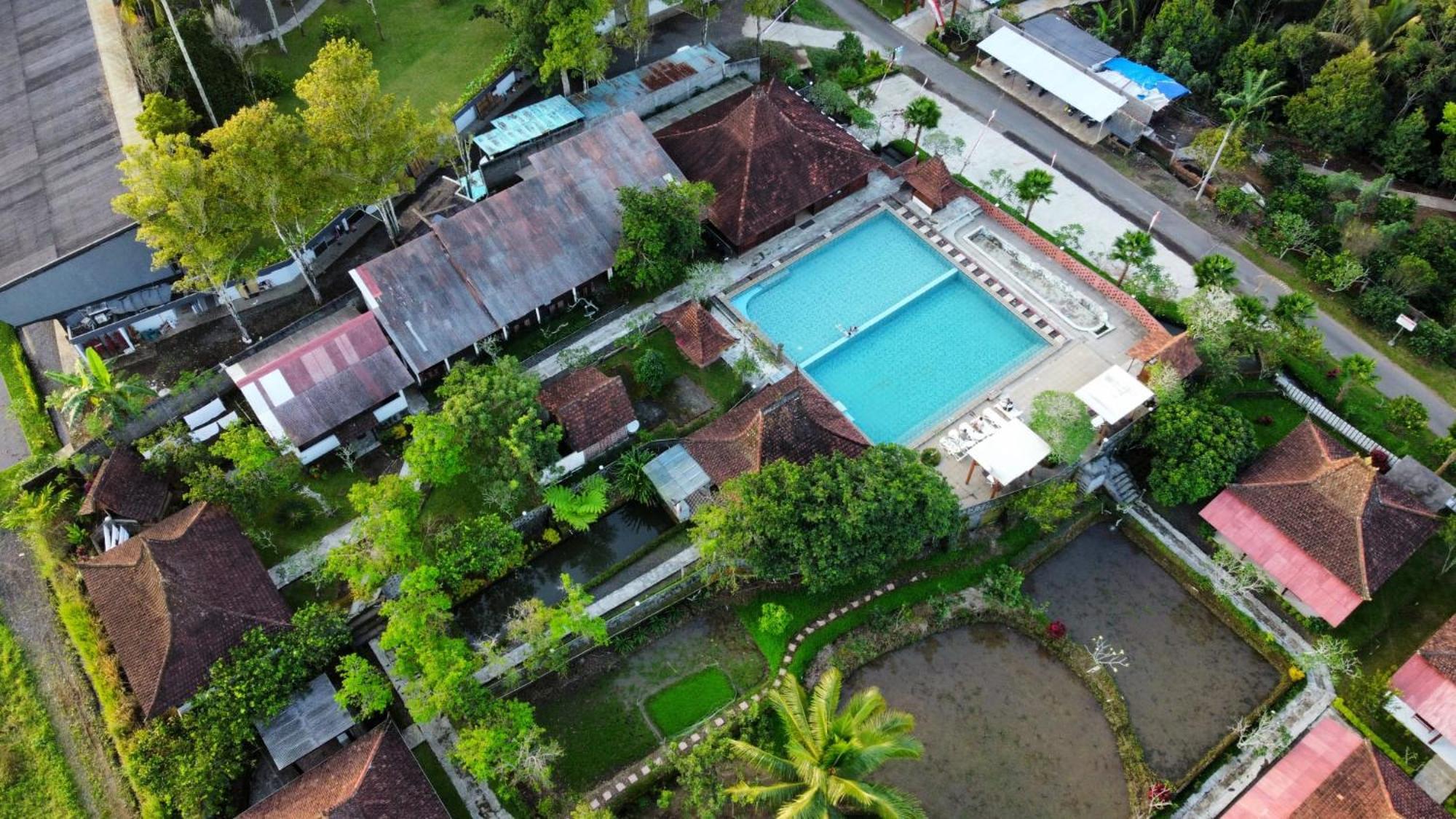 Kampoeng Joglo Ijen Villa Banyuwangi  Exterior photo